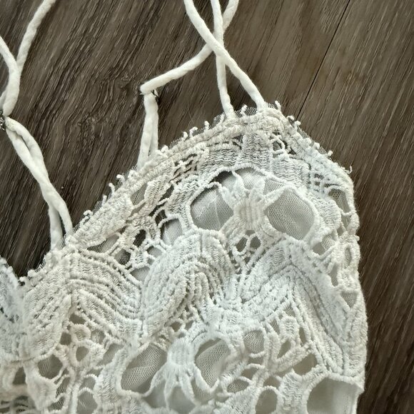 Free People Vivette Lace Bra Top Womens Small White Boho Coastal Beachy Layer - Picture 4 of 12
